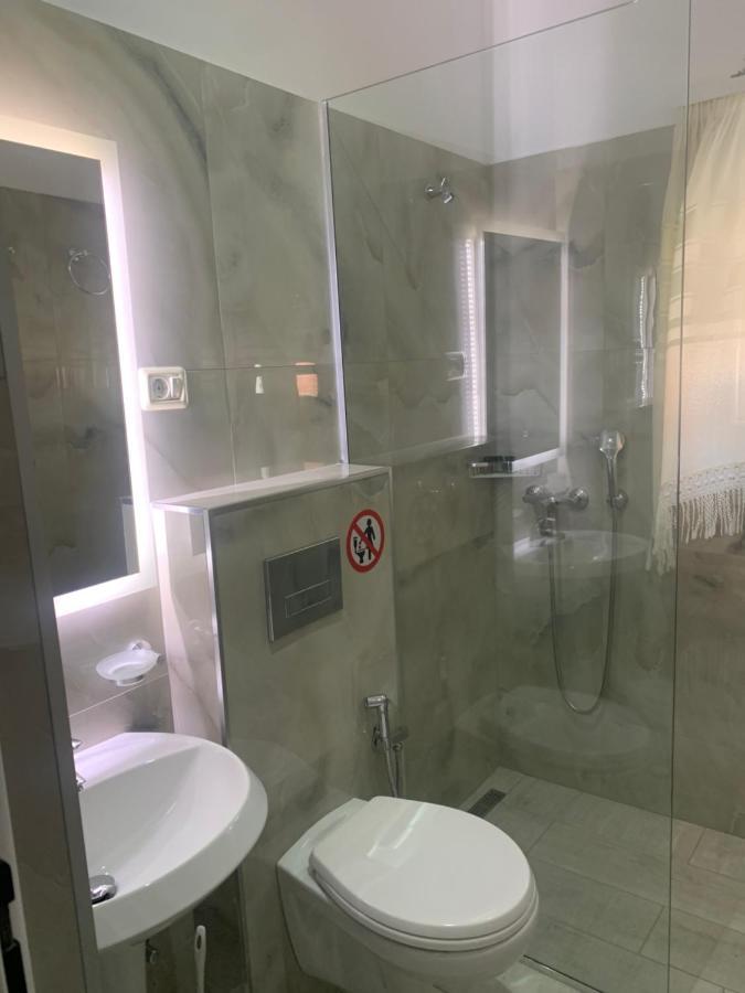 Hotel Soan Sarandë エクステリア 写真