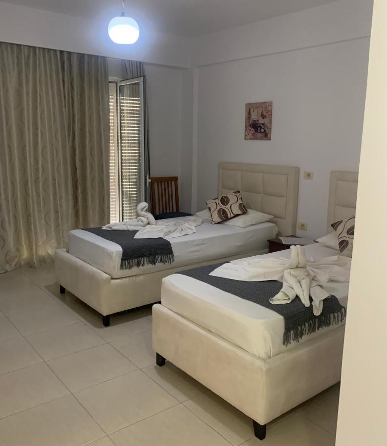 Hotel Soan Sarandë エクステリア 写真
