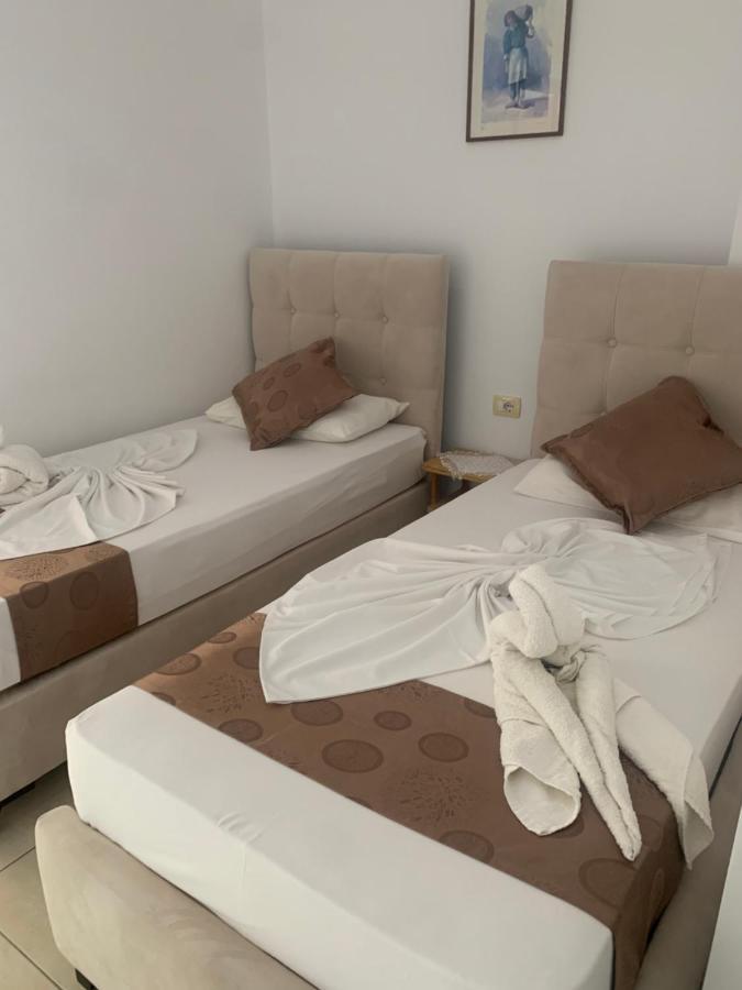 Hotel Soan Sarandë エクステリア 写真