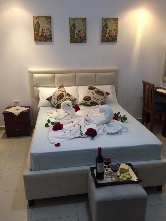 Hotel Soan Sarandë エクステリア 写真