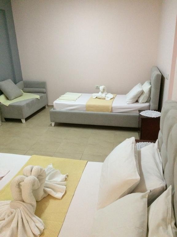 Hotel Soan Sarandë エクステリア 写真