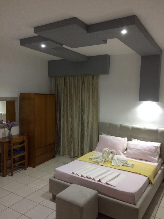 Hotel Soan Sarandë エクステリア 写真