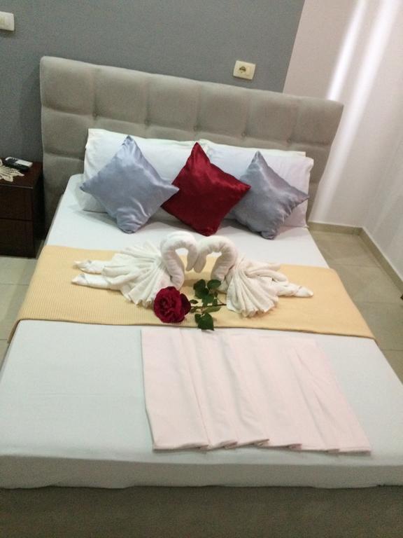 Hotel Soan Sarandë エクステリア 写真