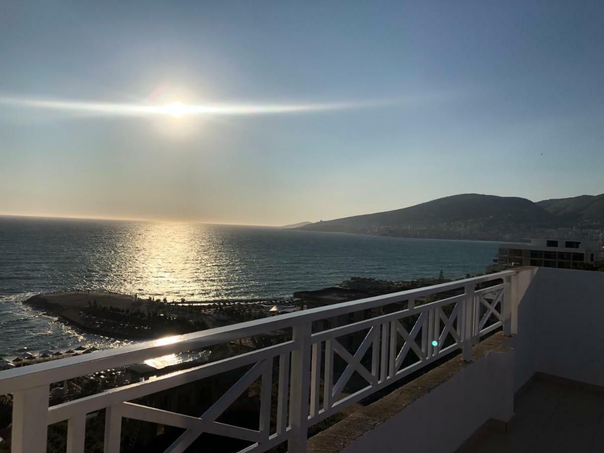 Hotel Soan Sarandë エクステリア 写真